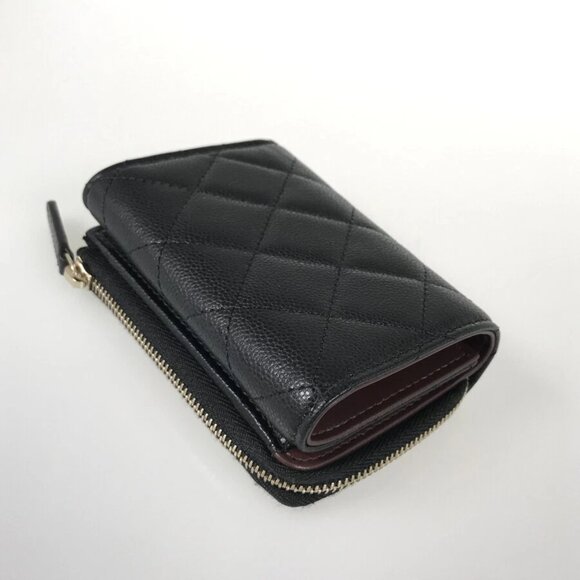 CHANEL Matelasse Trifold wallet - Picture 5 of 15